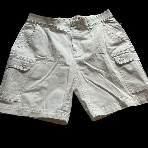 St. John's Bay Men's Cargo Shorts White Size 38 Classic Fit - Picture 2 of 7